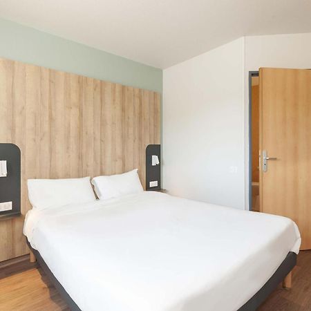 B&B Hotel Pau Лескар Екстер'єр фото